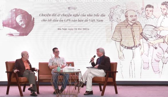 GS.TSKH Đặng Hùng Võ và những người bạn nhà báo