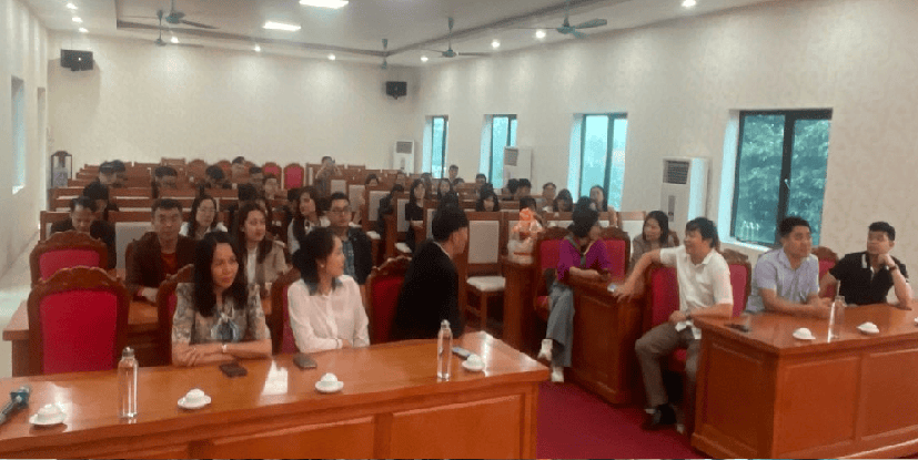 Quang cảnh toàn thể buổi giao lưu, trao đổi thực tiễn